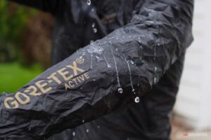 Gore-Tex و Gore-Tex XRT