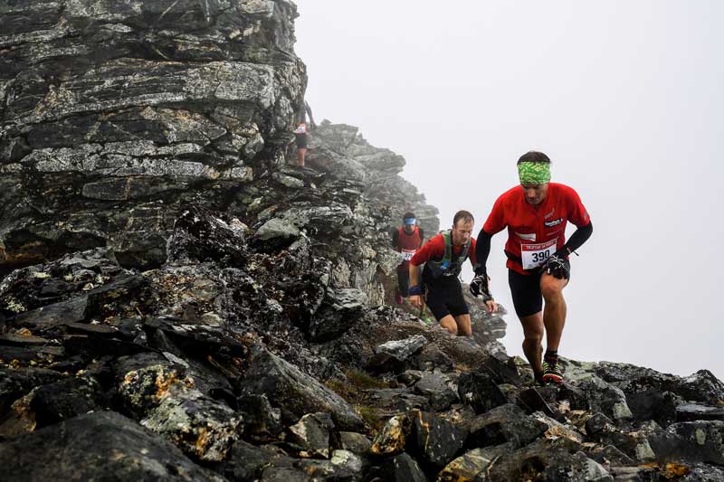 دوی کوهستان Skyrunning - کبود اسپرت