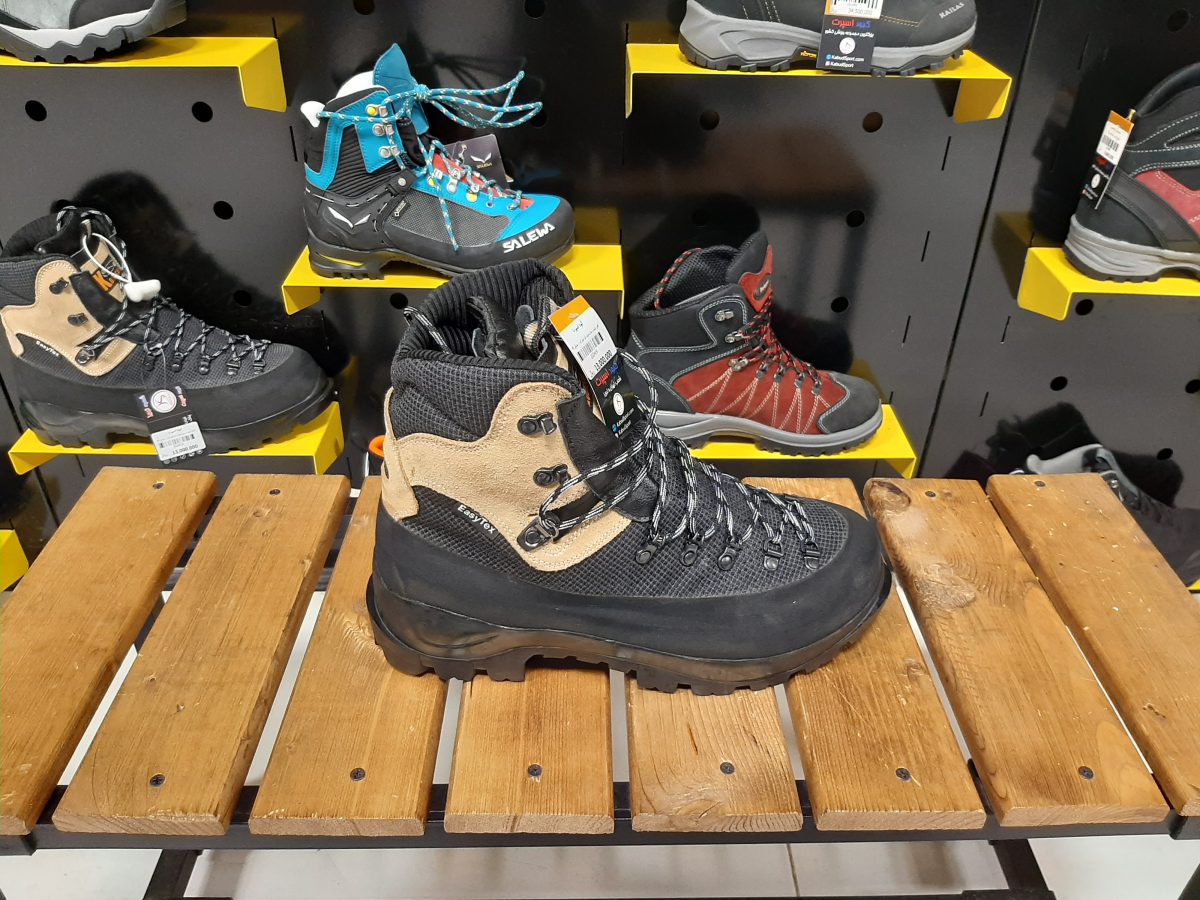 کفش کوهسار مدل دماوند